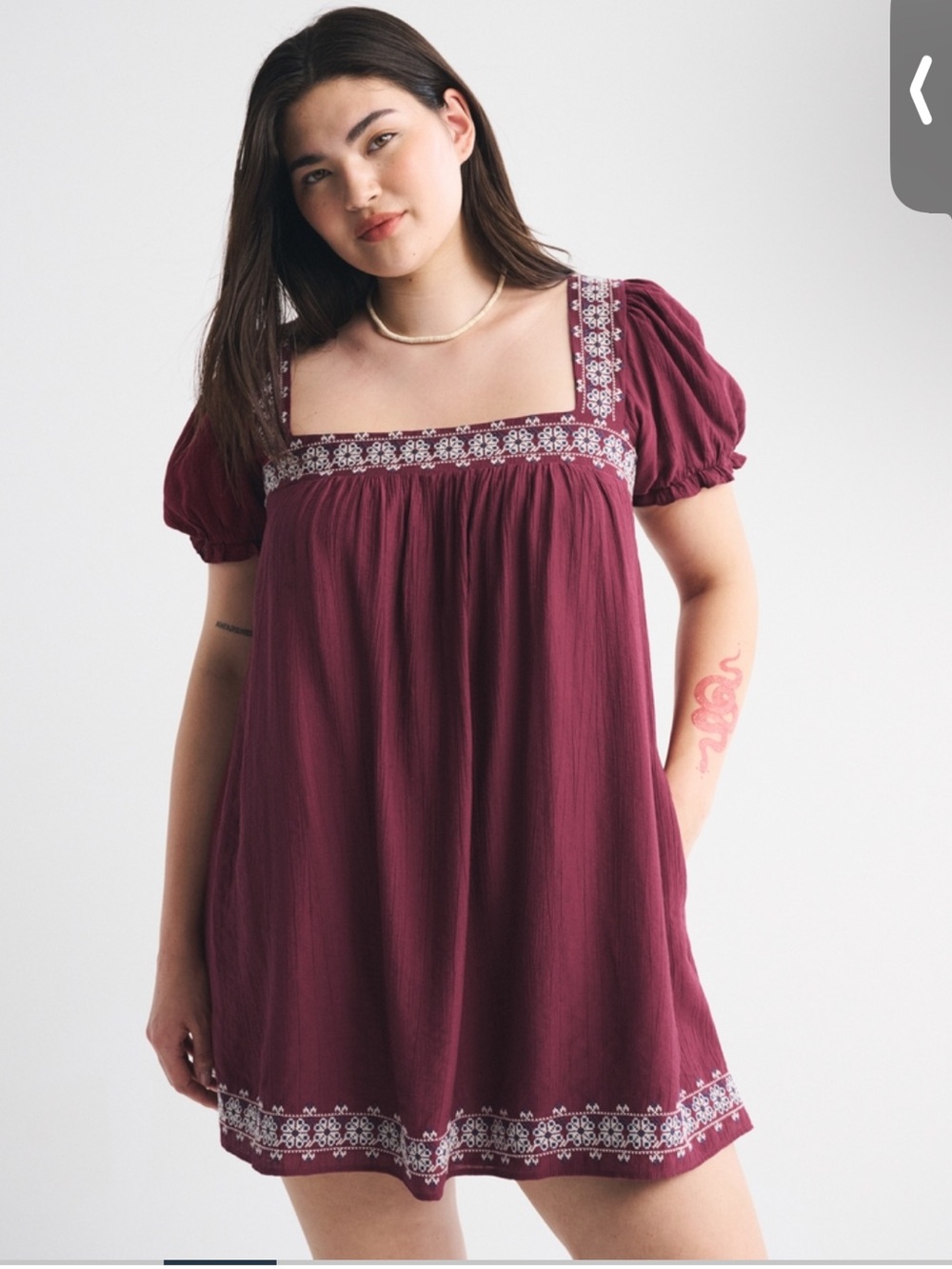Square-Neck Embroidered Babydoll dress - Burgundy